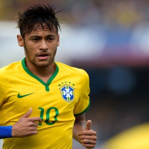 九游电竞站-青少年足球技术培训大赛火热报名中，青少年足球培训班