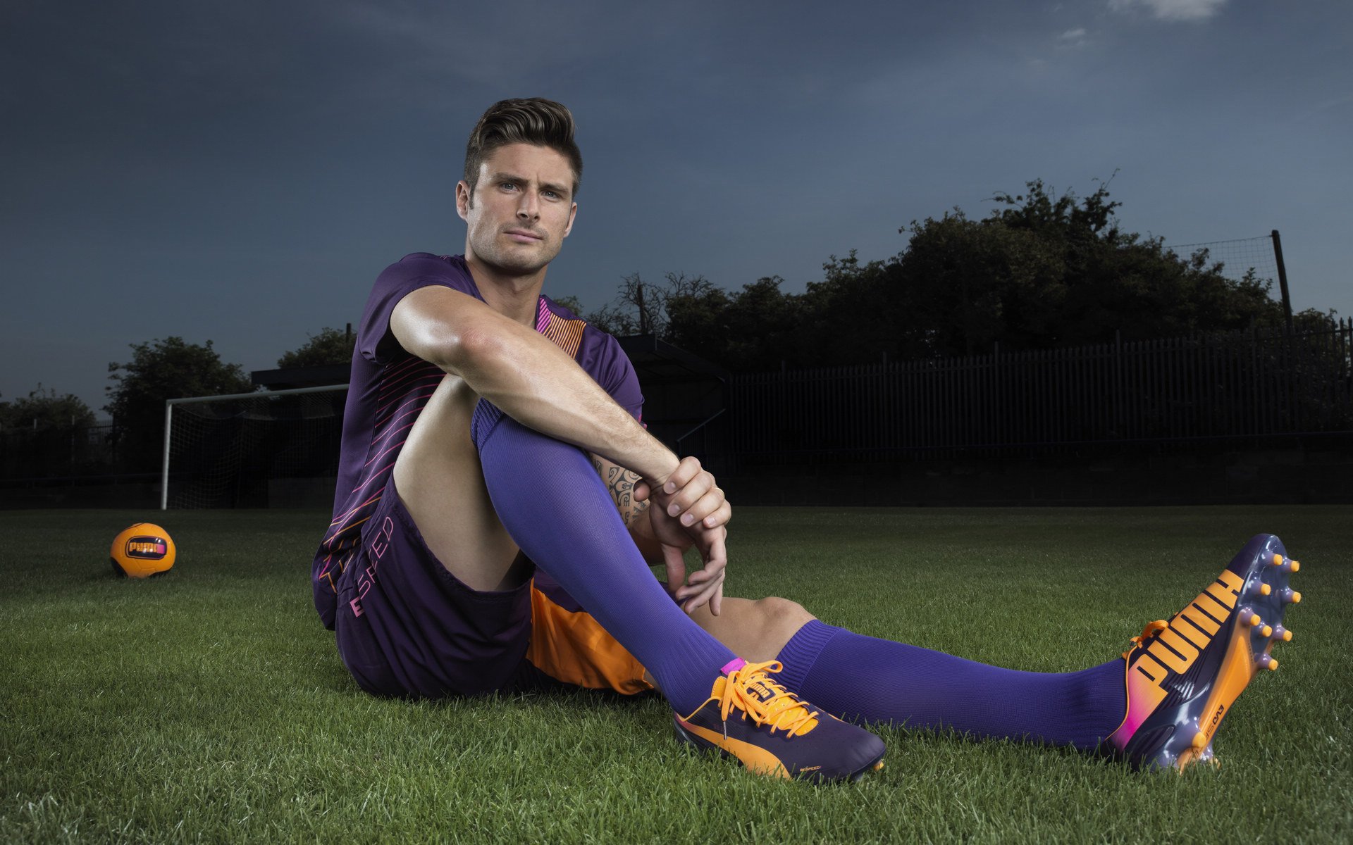 足球直播电商尝试带货助力俱乐部运营，足球直播工作室